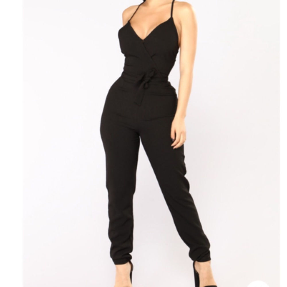Fashion nova jumpsuit